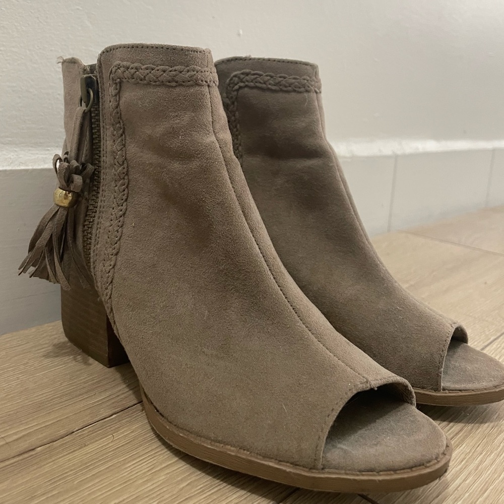 Beige Qupid open-toed booties
